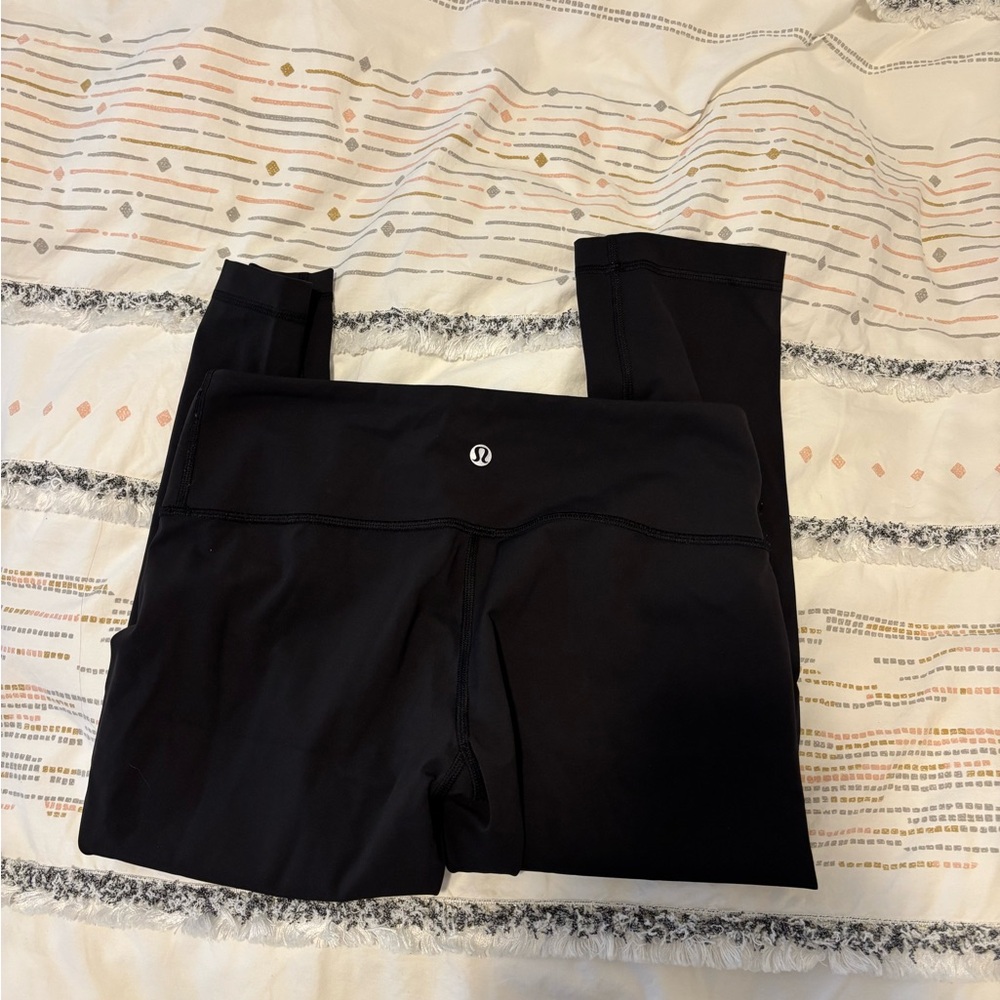 Lululemon 23” crop legging